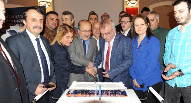 Başkan Gümrükçüoğlu Trabzon basını ile bir araya geldi