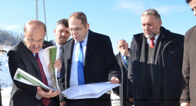 Başkan Gümrükçüoğlu Yeşilyurt ve Yeşilköy’ü arşınladı
