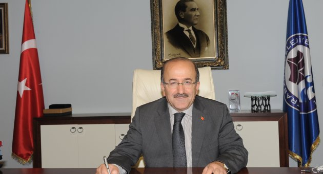  Başkan Gümrükçüoğlu'ndan yeni yıl mesajı