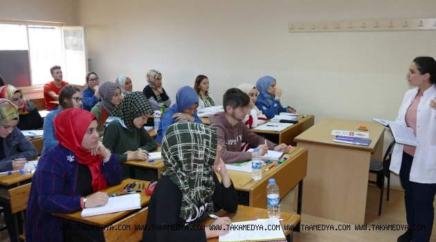 Büyükşehir Belediyesi dershanesinde eğitime başlandı
