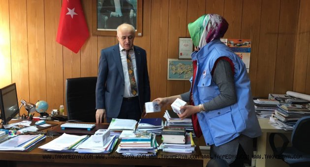 Büyükşehir, kandil simidi ikram ederek hasta, yaşlı ve çocukların kandilini kutladı