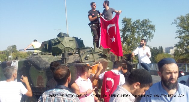 Darbe yapan askerlere halk darbeyi yaptı