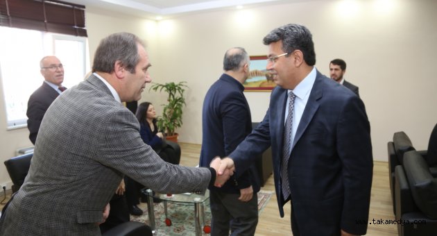 DEV PROJELER MUHTARLARLA PAYLAŞILDI