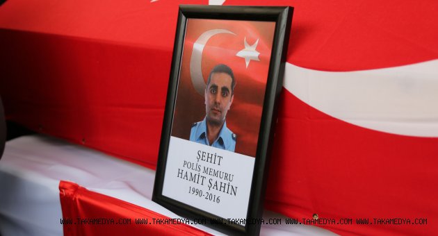 Güngören şehitlerini uğurladı