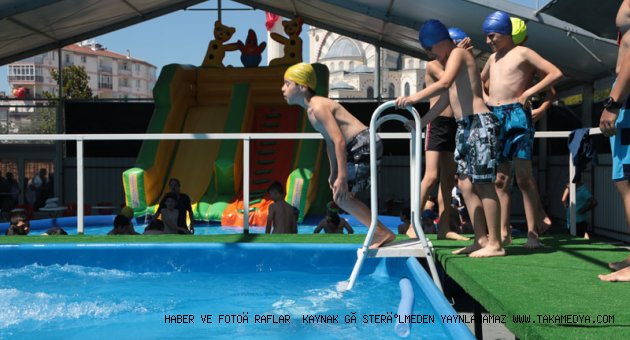  Güngörenli Çocuklar Yazın Keyfini Aquapark İle Çıkarıyor