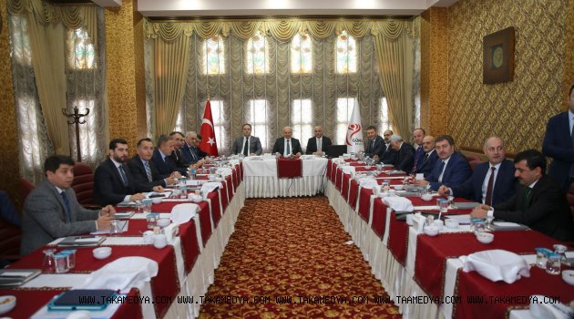 İBB Başkanı Mevlüt Uysal, Güngören Belediyesini ziyaret etti.