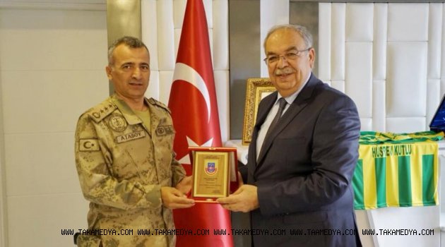  İl Jandarma Komutanı Atasoy’dan, Başkan Kutlu’ya Teşekkür Plaketi
