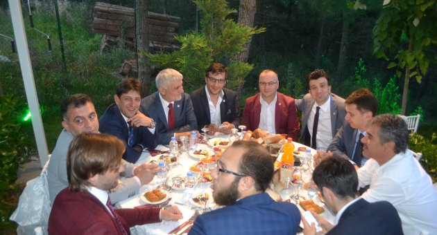İSTANBUL DA TRABZONLULAR İFTARDA BULUŞTU....