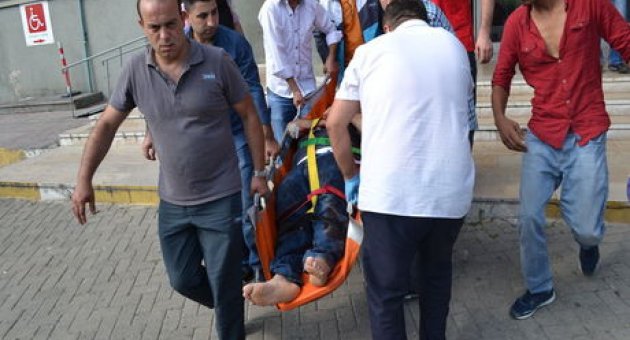 İSTANBUL'DA POLİSE SİLAHLI SALDIRI