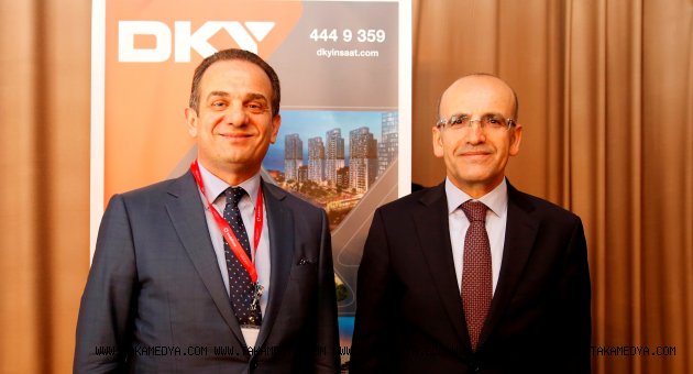  Mehmet Şimşek iş dünyası ile buluştu