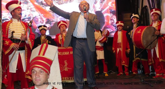Millet şerefine sahip çıktı