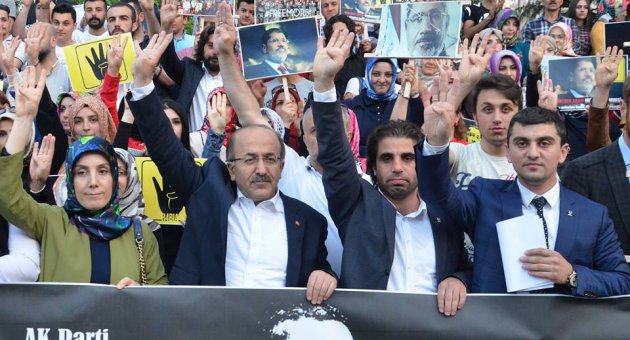 MISIR'DA MUHAMMMED MURSİ'YE VERİLEN İDAM KARARI TRABZON'DA DA PROTESTO EDİLDİ