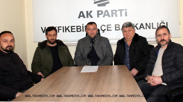 Muhtar Hayal Aleminde Yaşıyor!