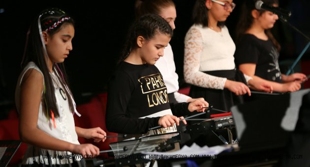 MÜZİK AKADEMİSİ PERKÜSYON ORKESTRASI KONSERİNE BÜYÜK İLGİ