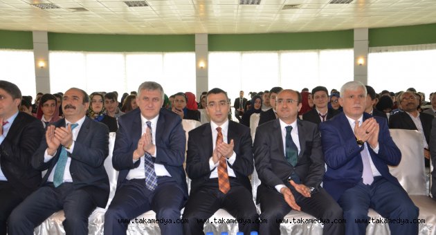 Oflu Dekan Sadıkoğlu'ndan Oflu Öğrencilere hayat dersi