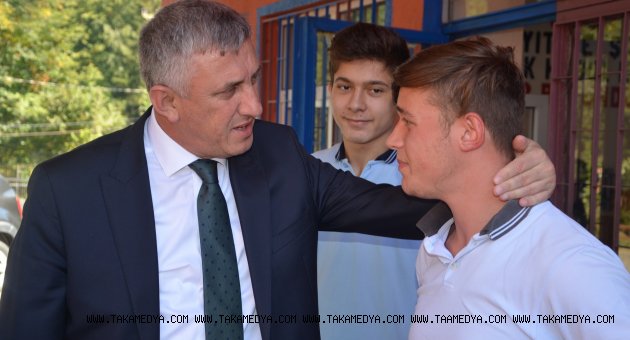  Sarıalioğlu, Taşhan Mesleki ve Teknik Anadolu Lisesini Ziyaret Etti