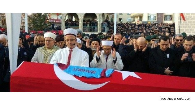 ŞEHİT POLİSİMİZ BORDO MAVİ FORMAYLA UĞURLANDI