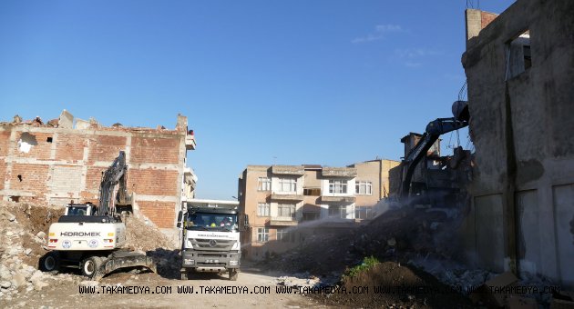 Şehri Güzelleştirmek İçin Yıkmaya Devam