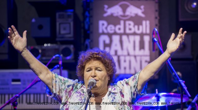  Selda Bağcan: ‘Hadi beni gaza getirin’