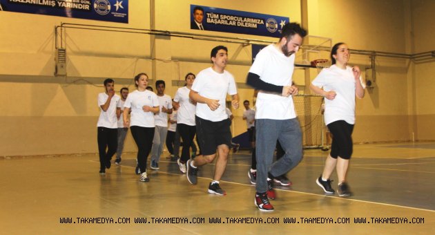 SPORA MERAKLI GENÇLERE HEM EĞİTİM HEM DE İŞ FIRSATI