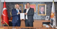 Fatih Özçicek' Hizmet İçin Bende Varım 'Dedi