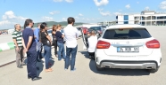 “Akademi”li Mercedes-Benz sahipleri güvenli sürüşte fark yaratıyor