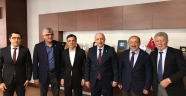 Başkan Gümrükçüoğlu işadamı Çebi’yi kabul etti
