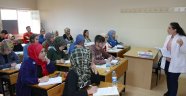 Büyükşehir Belediyesi dershanesinde eğitime başlandı