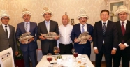Gümrükçüoğlu her yerde Trabzon'u anlattı