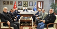 Gümrükçüoğlu Sürmeneli muhtarları kabul etti