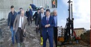 Heyelanlı mahalle fore kazık ile ayakta tutuluyor