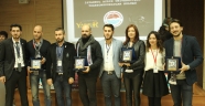 KAZIM KOYUNCU’YA SEVGİ YAĞMURU