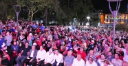 Meydanları terk etmeyeceğiz