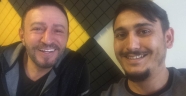 Sanatcı Topaloğlu Küs Oğlu ile Canlı Yayında Barıştı.