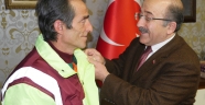 TRABZON'DA İŞCİ'YE ÖDÜL