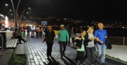  Vatandaşlar yürüyüş yoluna akın ediyor