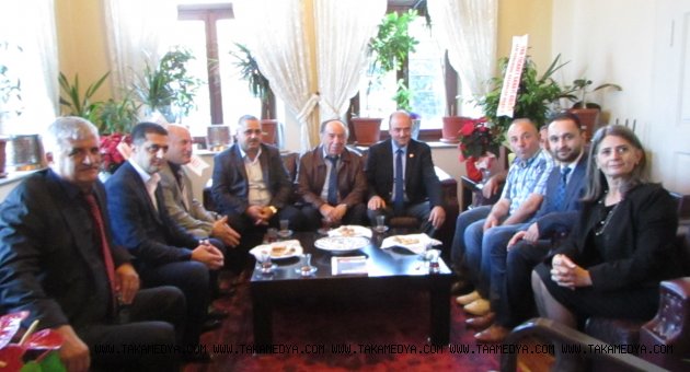 TRABZON BARO BAŞKANINA İLK ZİYARET MUHTARLARDAN