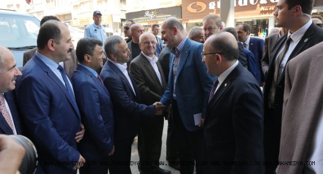 BAKAN SOYLU TRABZONLULARLA BAYRAMLAŞTI