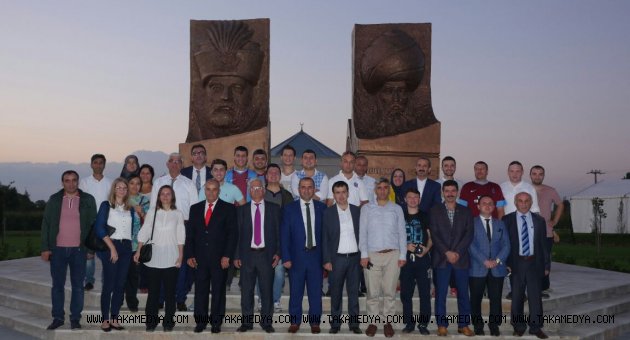 Trabzon heyeti Kanuni Sultan Süleyman’ın Macaristan’da bulunan kabrini ziyaret etti