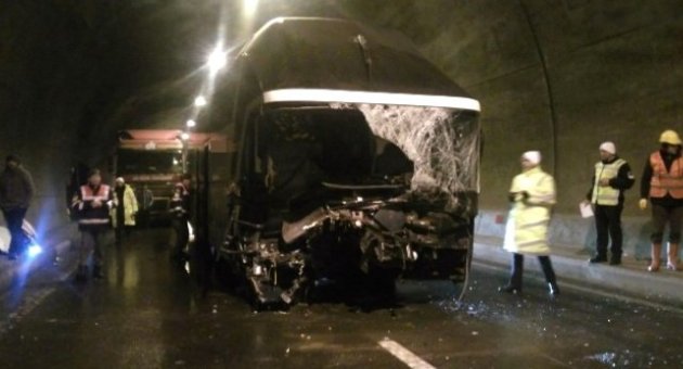 Trabzon otobüsü Giresunda kaza yaptı 1 ölü 16 yaralı