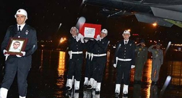 Trabzon şehidini kucakladı...