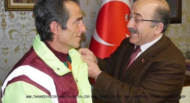 TRABZON'DA İŞCİ'YE ÖDÜL