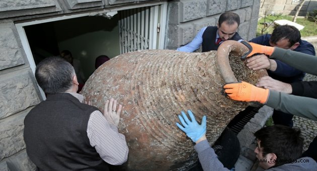 Trabzonlu Balıkçının Ağına Antik Çağdan Kalma Küp Takıldı