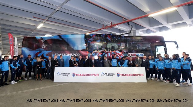 Trabzonspor’un yeni Mercedes-Benz Tourismo’su Ali Osman Ulusoy Turizm’den