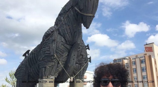 ÜNLÜLERİN GÖZÜNDEN 'ÇANAKKALE'